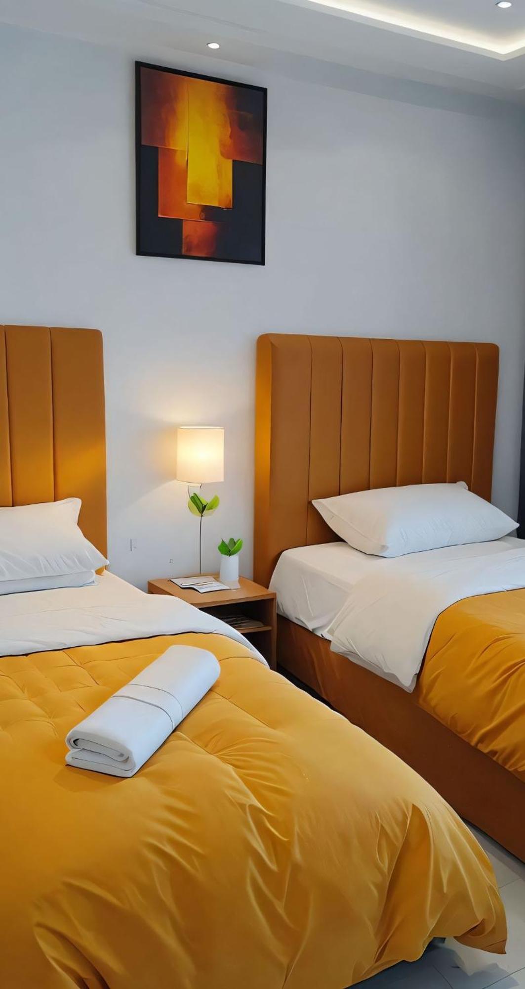 Moderne Appartement Au Plein Centre-Ville En Face Hilton & La Gare De Train Tgv Avec Climatisation Tangier Exterior photo